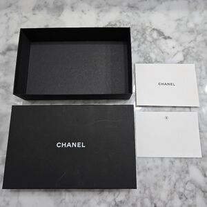Chanel Wallet box